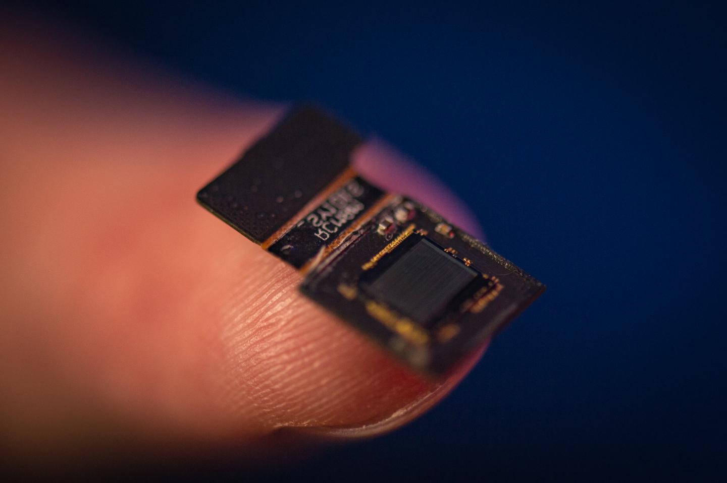 极小的显微镜.jpg FlatScope